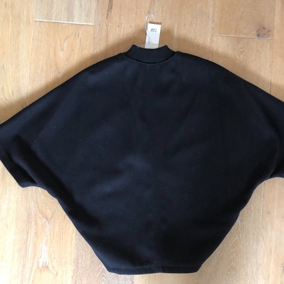 Oak NYC Dolman Wool Cape in size XS / 0-2 - Picture 5 of 5